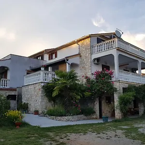 Apartment Nada And Family, Rovinjsko Selo